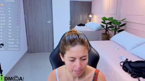 AMELIA online show from 11/19/25, 11:43