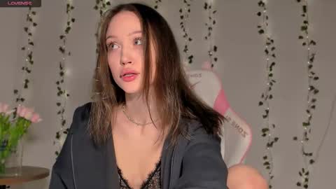 Snapshot of amelia_lein chatting on 12/04/25, 11:46 Your Amelia online show from 12/04/25, 11:46