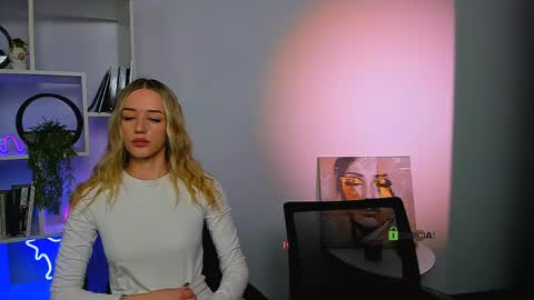 amelia lovely1 online show from 03/20/26, 01:16