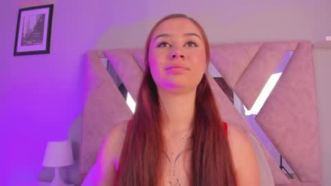 Snapshot of amelia_saenz_ chatting on 04/07/26, 02:17 Amelia online show from 04/07/26, 02:17