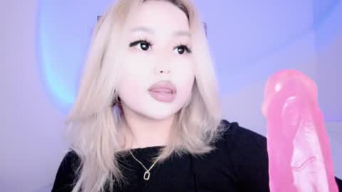 Snapshot of amelia_sunlight chatting on 12/04/24, 05:05 Amelia online show from 12/04/24, 05:05