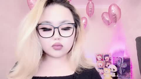 Snapshot of amelia_sunlight chatting on 02/15/25, 12:15 Amelia online show from 02/15/25, 12:15