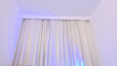 Snapshot of amelia_sunlight chatting on 03/07/25, 01:09 Amelia online show from 03/07/25, 01:09