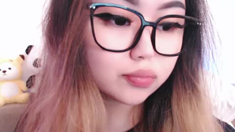 Snapshot of amelia_sunlight chatting on 05/07/26, 09:42 Amelia online show from 05/07/26, 09:42