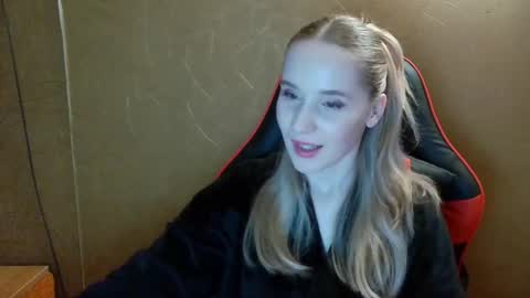 Snapshot of ameliaa333 chatting on 06/06/26, 07:07 Amelia online show from 06/06/26, 07:07
