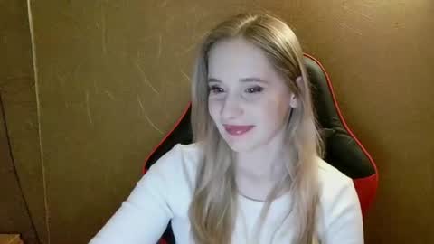 Snapshot of ameliaa333 chatting on 06/18/26, 06:45 Amelia online show from 06/18/26, 06:45