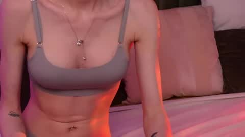 Amelia online show from 05/26/26, 07:43