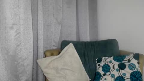 Amalia Castro online show from 10/31/25, 08:26