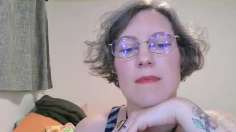 Ameliaishka online show from 05/17/26, 04:10