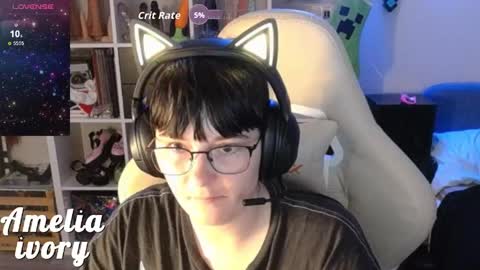 Snapshot of ameliaivory chatting on 06/05/26, 01:56 ameliaivory online show from 06/05/26, 01:56