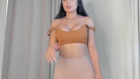 Snapshot of ameliajones_1 chatting on 11/10/25, 09:47 Ameliajones online show from 11/10/25, 09:47