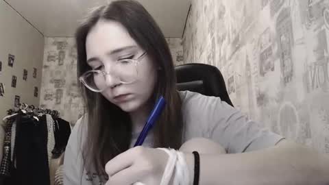 Amelia online show from 02/04/25, 06:17