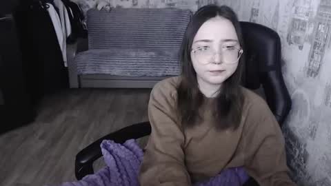 Amelia online show from 02/15/25, 12:11