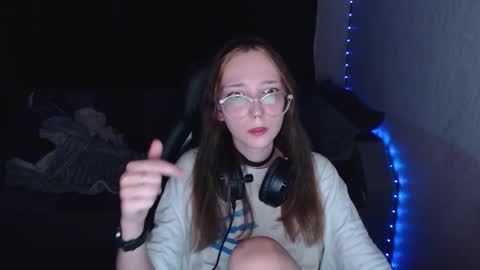 Amelia online show from 10/06/25, 09:12