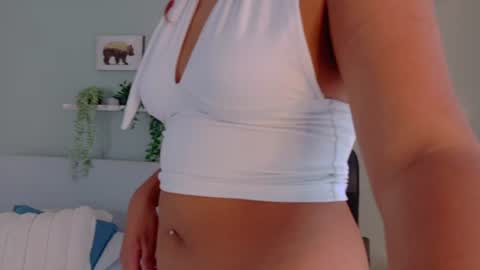 Snapshot of amelialaurent_ chatting on 06/30/26, 07:37 amelialaurent_ online show from 06/30/26, 07:37