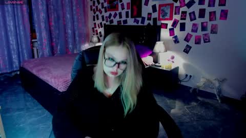 Snapshot of ameliamerris chatting on 04/01/26, 08:39 Amelia online show from 04/01/26, 08:39