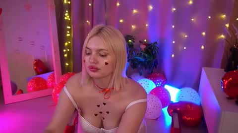  Amelia  online show from 02/15/26, 07:51