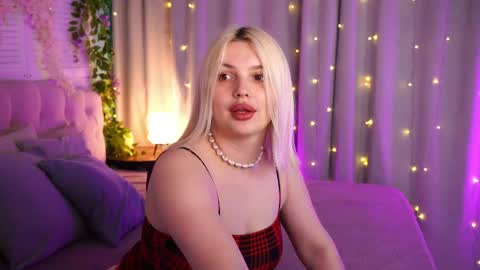 Snapshot of ameliawells chatting on 05/12/26, 04:09 Amelia online show from 05/12/26, 04:09
