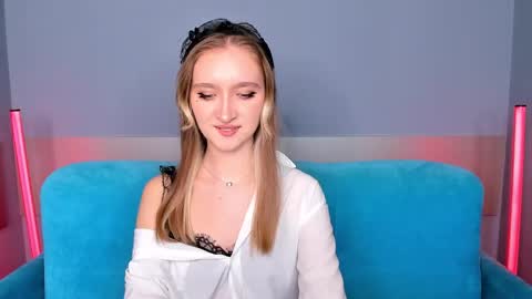 ameliawise online show from 02/14/25, 02:23