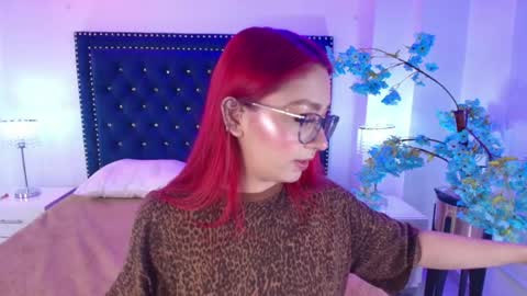 Snapshot of amelie_adamsx chatting on 05/15/26, 11:06 Amelie online show from 05/15/26, 11:06