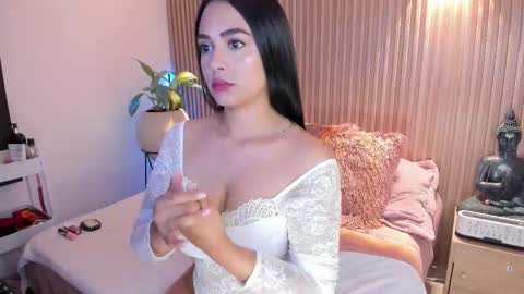 Snapshot of amelie_x chatting on 02/05/26, 02:38 Amelie online show from 02/05/26, 02:38