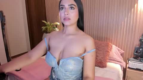 Snapshot of amelie_x chatting on 03/12/26, 02:07 Amelie online show from 03/12/26, 02:07