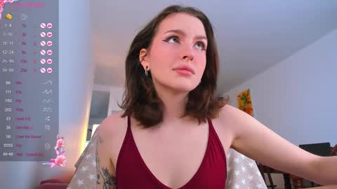 Snapshot of ameliefiry chatting on 09/19/25, 09:00 Amelie online show from 09/19/25, 09:00