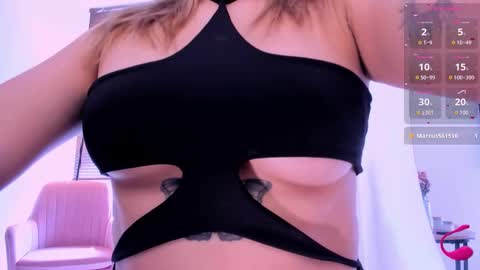 Amelie Graham online show from 11/25/25, 02:17