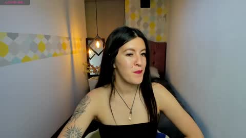 A M E L I E online show from 01/14/25, 08:04