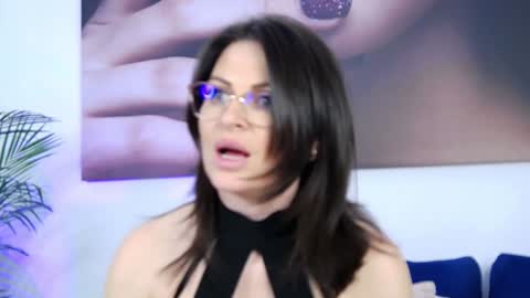 Amelie online show from 01/17/25, 03:00