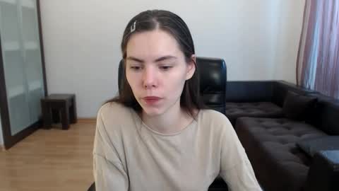 Amelie online show from 10/17/25, 10:51