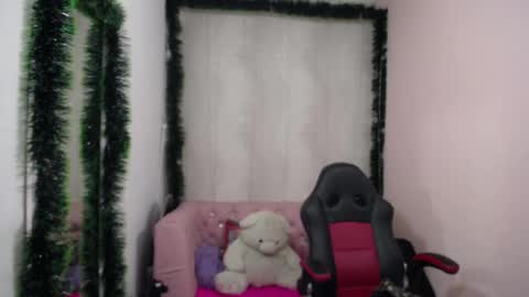 AMELIEROUS .. see you tomorrow  kisses online show from 12/21/24, 01:04