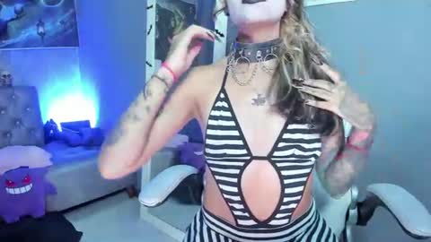 Snapshot of amelierouss chatting on 07/07/26, 04:59 AMELIEROUS .. see you tomorrow kisses online show from 07/07/26, 04:59