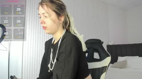 Snapshot of ameliia_castro chatting on 06/26/26, 03:22 Ameliia castro online show from 06/26/26, 03:22