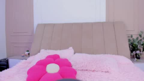 Snapshot of ameliiaa_smith chatting on 04/19/26, 09:39 Amelia online show from 04/19/26, 09:39