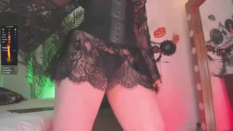 Amelie online show from 10/22/25, 01:28