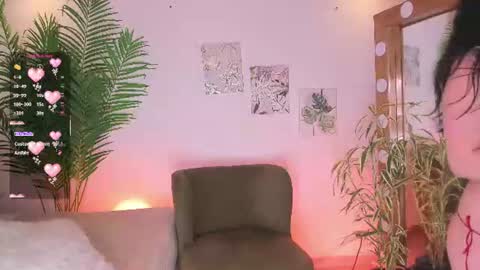 Snapshot of ameliie_brown chatting on 06/25/26, 04:34 Amelie online show from 06/25/26, 04:34