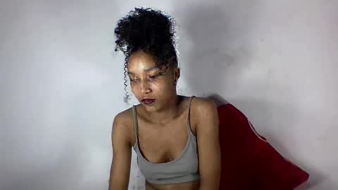 Snapshot of amelisy20005 chatting on 04/04/26, 04:26 amelisy20005 online show from 04/04/26, 04:26