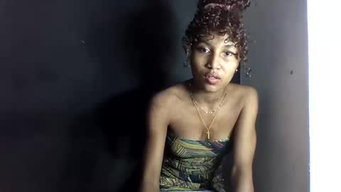 Snapshot of amelisy20005 chatting on 04/20/26, 09:27 amelisy20005 online show from 04/20/26, 09:27