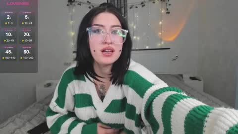 Snapshot of ameliya_sun chatting on 02/26/25, 08:04 Aylin online show from 02/26/25, 08:04