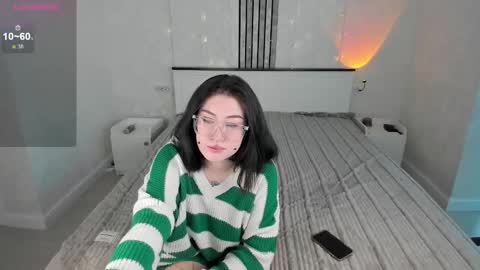 Snapshot of ameliya_sun chatting on 02/27/25, 05:02 Aylin online show from 02/27/25, 05:02
