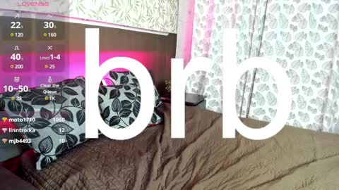 Snapshot of amely_lil chatting on 02/01/25, 02:24 Amely online show from 02/01/25, 02:24