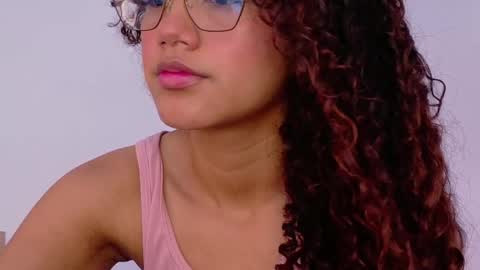 Snapshot of amely_sweetheat chatting on 04/25/26, 05:10 Amely online show from 04/25/26, 05:10