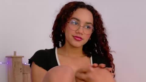 Snapshot of amely_sweetheat chatting on 05/01/26, 06:34 Amely online show from 05/01/26, 06:34