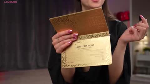 Amy  online show from 10/20/25, 01:06