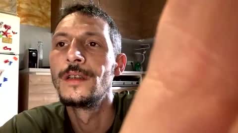 amendolaa536 online show from 11/08/25, 01:22