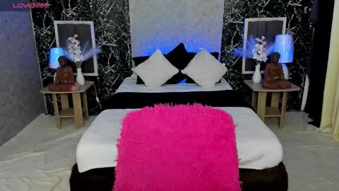 Claire online show from 09/19/25, 08:27