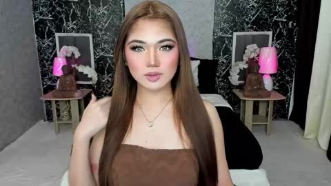 Claire online show from 10/24/25, 07:38