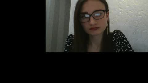 Snapshot of amethystnight_ chatting on 02/11/25, 06:33 Julia  online show from 02/11/25, 06:33