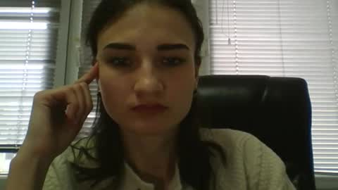 Snapshot of amethystnight_ chatting on 02/13/25, 12:54 Julia  online show from 02/13/25, 12:54